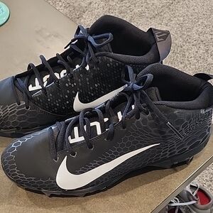 Nike Black and White Athletic Shoes